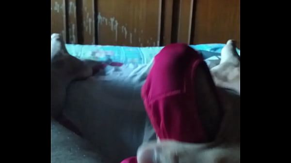 Download Video - Peguei a calcinha da filha da minha mulher e gozei nela