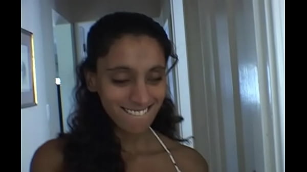 Shazira Minxxx Gives Great Blowjobs At Home