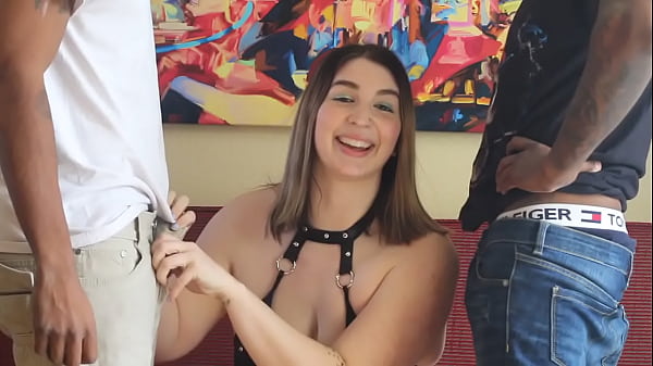 TreyLongzXXX and his homie PF Bhangsx Gets A Double Blowjob From The Beautiful And Sexy Paige Steele In A Luxury Hotel Room. Las Vegas, NV (For Full Video Google TreyLongzXXXFilms And Subscribe)