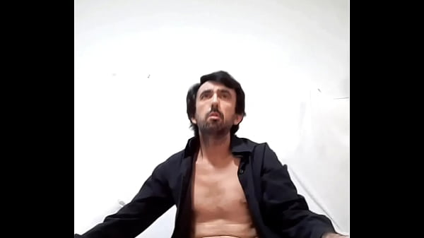 Download Video - Pau Grande Pau Enorme na cueca preta transparente sexy e camisa social Gostoso Pau gigante Safado Tesudo Pau Grande de 25 cm empinado jorrando leite