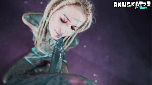 TATTOO PIERCED alt girl gives SLOPPY BJ and get...