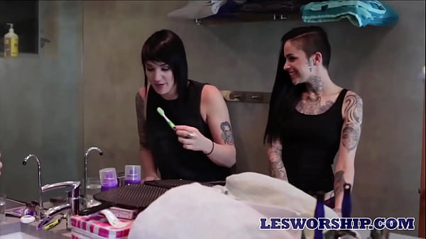 Goth Tattoo Roommates in Threesome Lesbian Sex