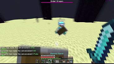  Minecraft Speedrunner VS 6 Hunters (HOT)