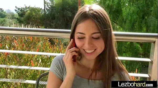 (Riley Reid & Kenna James) Girl On Girl Play With Their Bodies In Lesbo Sex Act mov-25