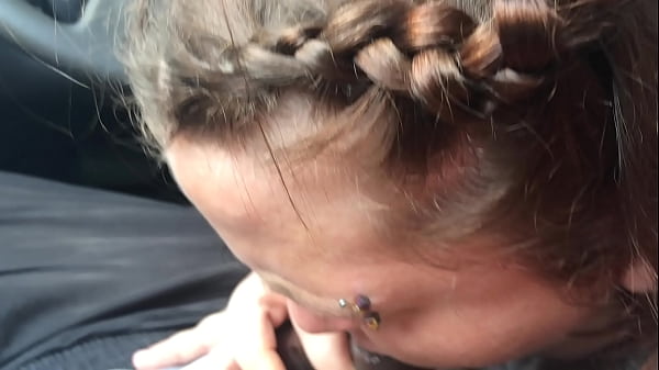 white bitch sucking dick in car