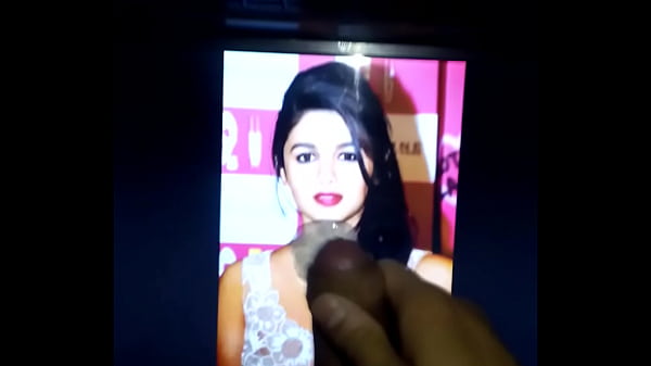 Download Video - Alia bhatt hot cum tribute 09