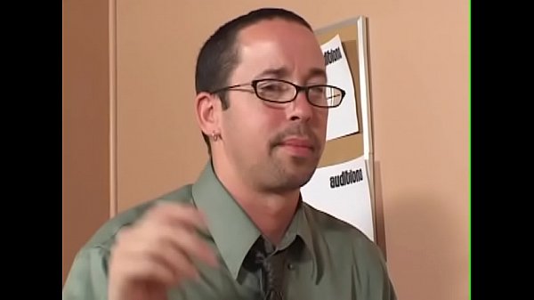 Download Video - Erst das Interview - dann fick ich dich