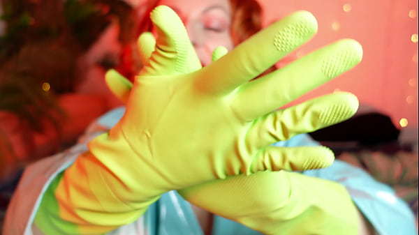 Solo hot masturbation - MILF in household GLOVES fetish video