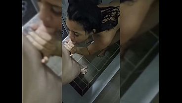 18-year-old brunette with big tits is fucked by a fan who liked her video LEAVE YOUR LIKE to be able to fuck with this brunette
