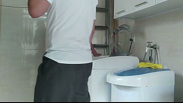 Married woman provoked and ended up having sex with the technician who came to fix the washing machine.