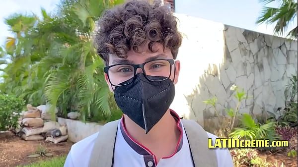 Download Video - Nerd Latin Twink Goes Gay For Pay