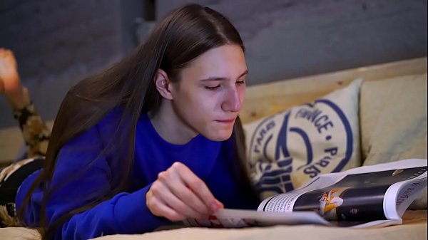 Download Video - Dennis Boer Milks His Big Uncut Dick