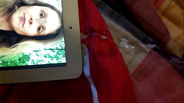 Huge cum load facial tribute for a sexy hot eur...