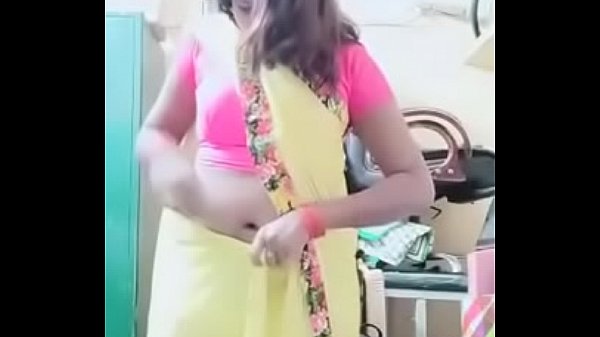 Swathi naidu sexy in yellow saree