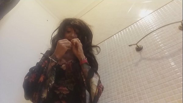 the porn misadventures and blackmail received from her brother-in-law: Monia told by her in person while masturbating for you