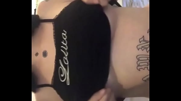 Seins Énormes