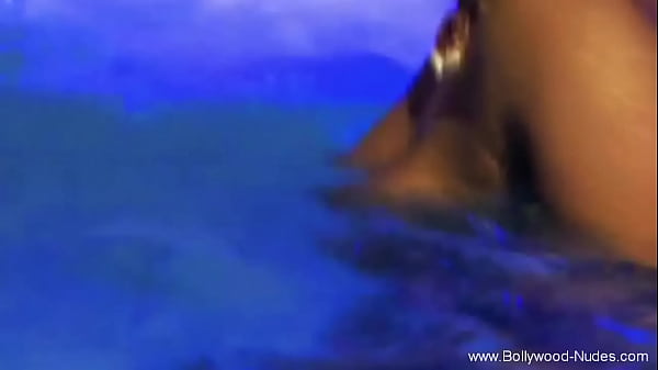 Indian Woman Is Gorgeous When Seducing You again