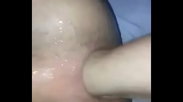 Download Video - Novinho guloso fisting