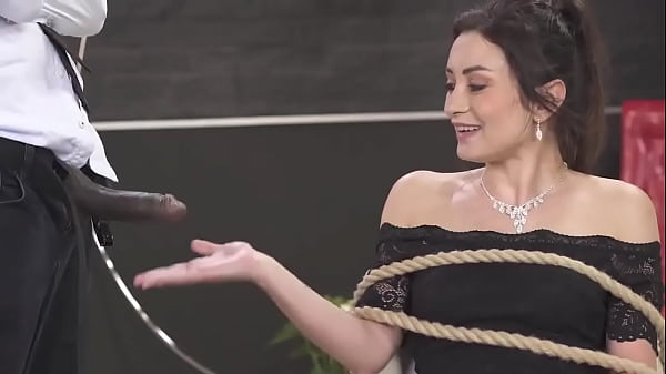 .ValeBiancoxx has fun with HiMikeChapman's dick. How would you caption this video?letsdoeit herlimit BTS7475 #bts #behind...