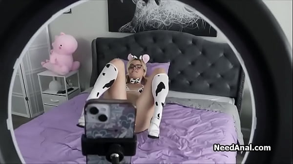 Big dick for anal camming roomie