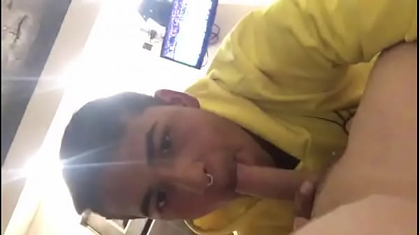 Download Video - Chico de Grindr me la chupa