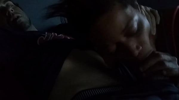 Ebony gf sucking white dick