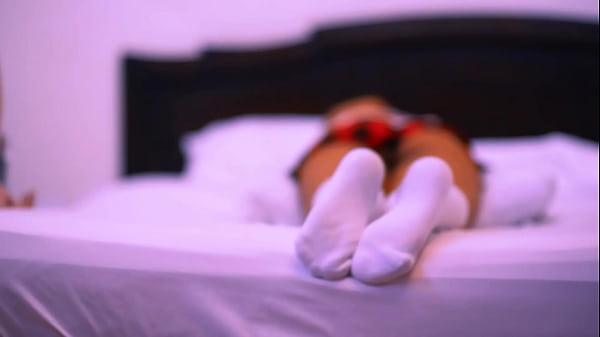 Cigány lány titokban dug a testvére barátjával