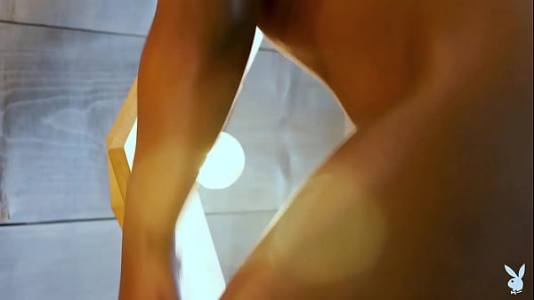 Ana Foxxx in Supernova PMV