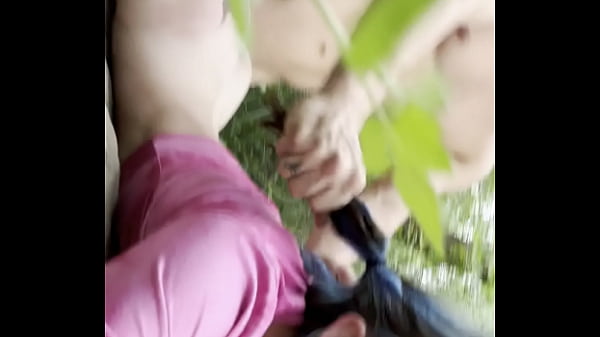 E Garota Fica Com Tesão Na Caminhada E Para Para Ser Fodida Por Pau Grande