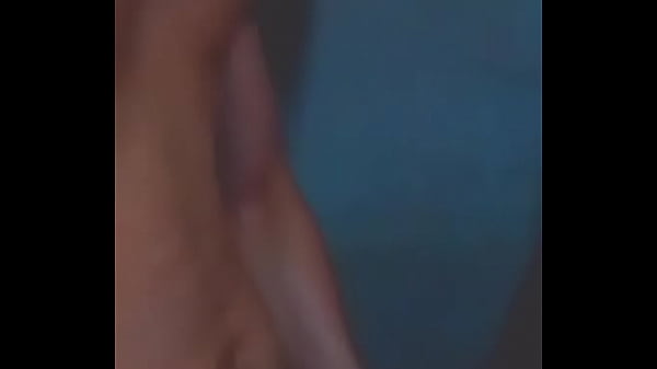 Download Video - Youtuber Rafael Fernandes Batendo Punheta no quarto&period;