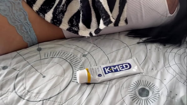 Acordei minha namorada comendo o cu dela