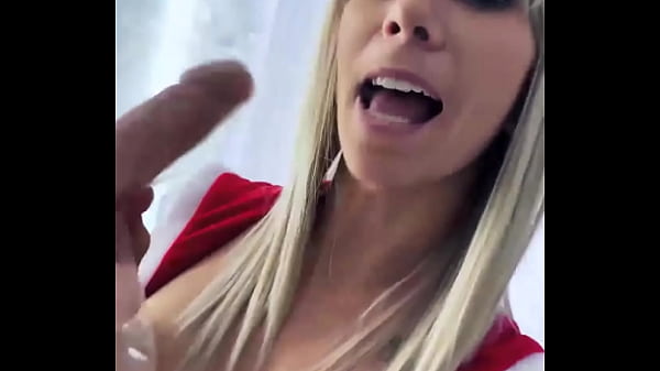 Download Video - Littleangel84 - J'ai Embarqu&eacute; un Fan Qui M'a Reconnu Pour me Goder Le Cul et Une Faciale - S01E09