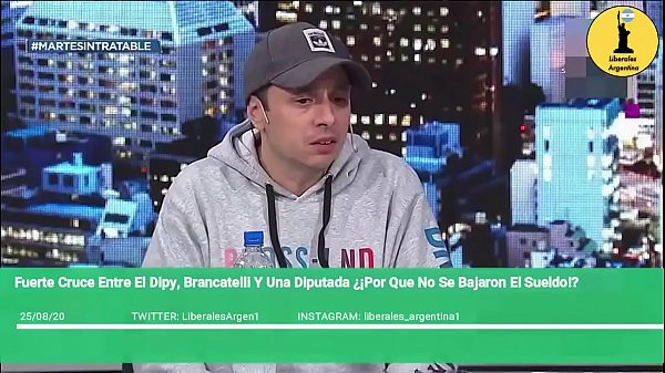 Cumbiero se coge a zurdos en vivo