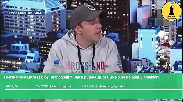 Cumbiero se coge a zurdos en vivo