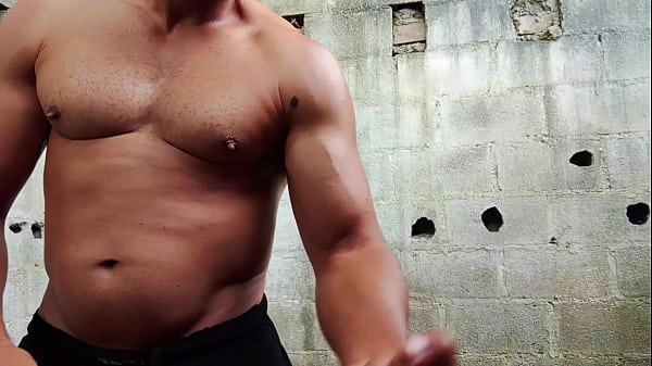 YURI GAÚCHO - BRAZILIAN MUSCLE MAN ANACONDA BIG CUMLOAD