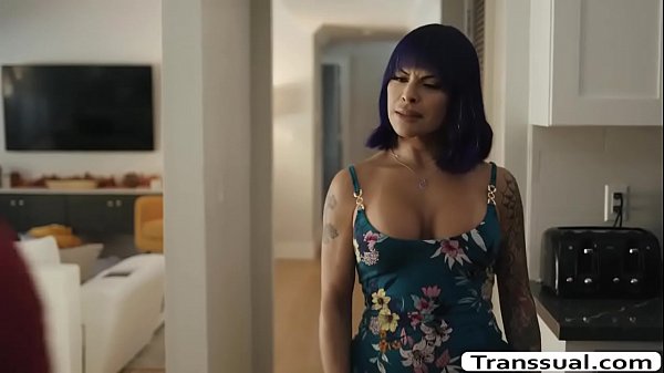 Download Video - TS Superstar Foxxy enjoys anal doggystyle with bigcock