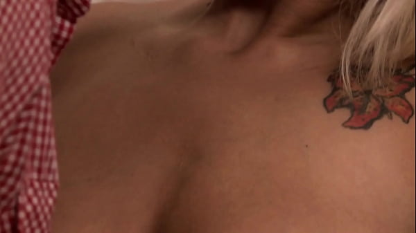 Alexis May Dets Double Penetrated By Men In Kilts In Hot Group Sex Gangbang