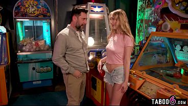 Naughty teen stepdaughter blows her old stepdad in the arcade