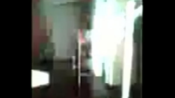 mulatto butt wiggling
