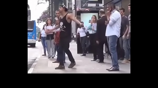 Zoio sendo fodido por um homem invisivel :3