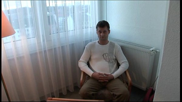 Download Video - JuliaReaves-XFree - Haussauen Report - scene 4