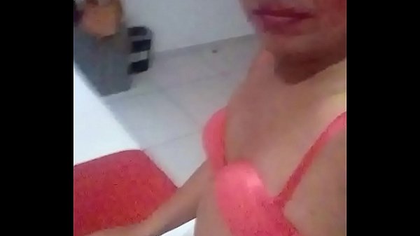 Mi novia desnuda deja que la penetre bien rico
