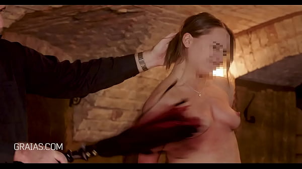 Download Video - Natural Boobs of Teen Babe in Trouble