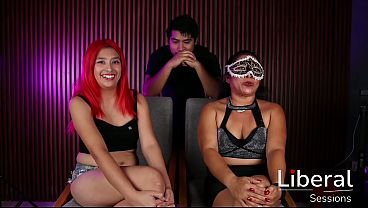 MILF WHORE FUCKS WITH YOUNG GIRL AND TWO FRIENDS IN A QUARTET