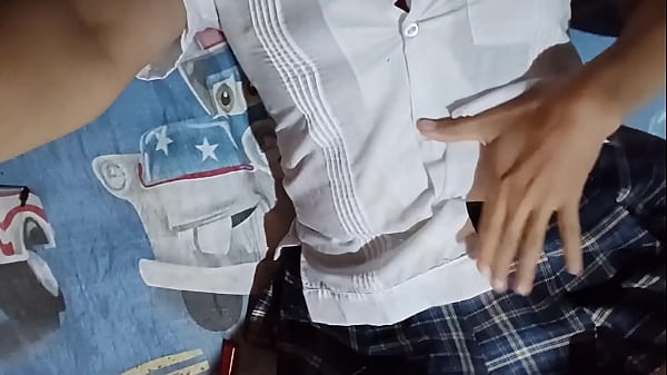Levando amante para casa sem avisar ao marido corno. Video Real - Mais v&iacute;deos Link dentro do v&iacute;deo