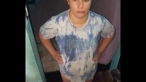 Se pone mi remera y se ve increíble