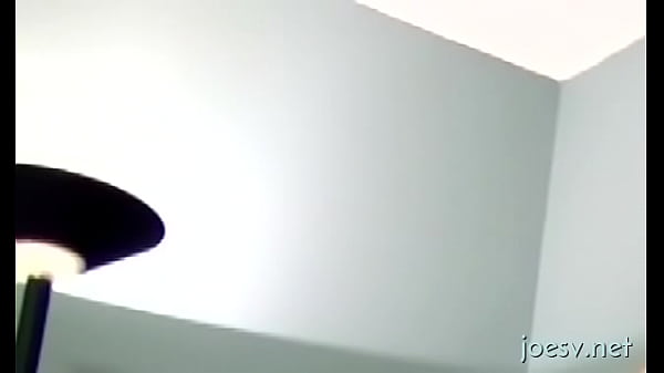 Mains Puissantes Sur Une Bite Homosexuelle Dure