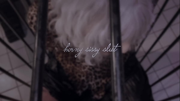 Dominatrix Mistress April - The latex slave