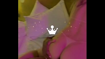 Rainha Hotwife ordena seu Corno Manso a chup&aacute;-la enquanto leva a rola grande e grossa do BBC