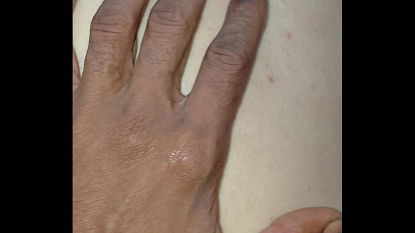 una bbc dura y gruesa le parte el culo a pelo a...